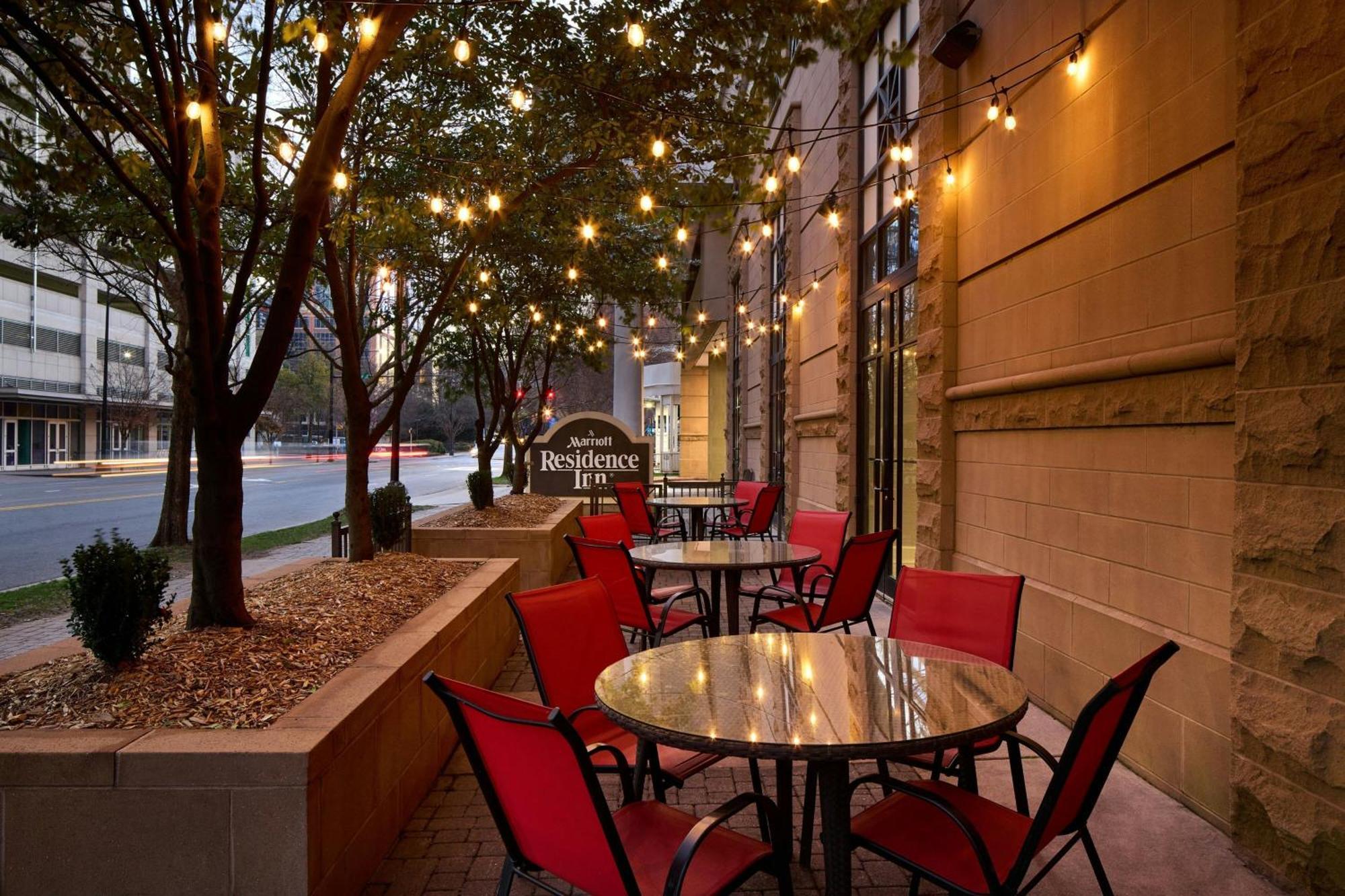 Residence Inn Charlotte Uptown Екстериор снимка
