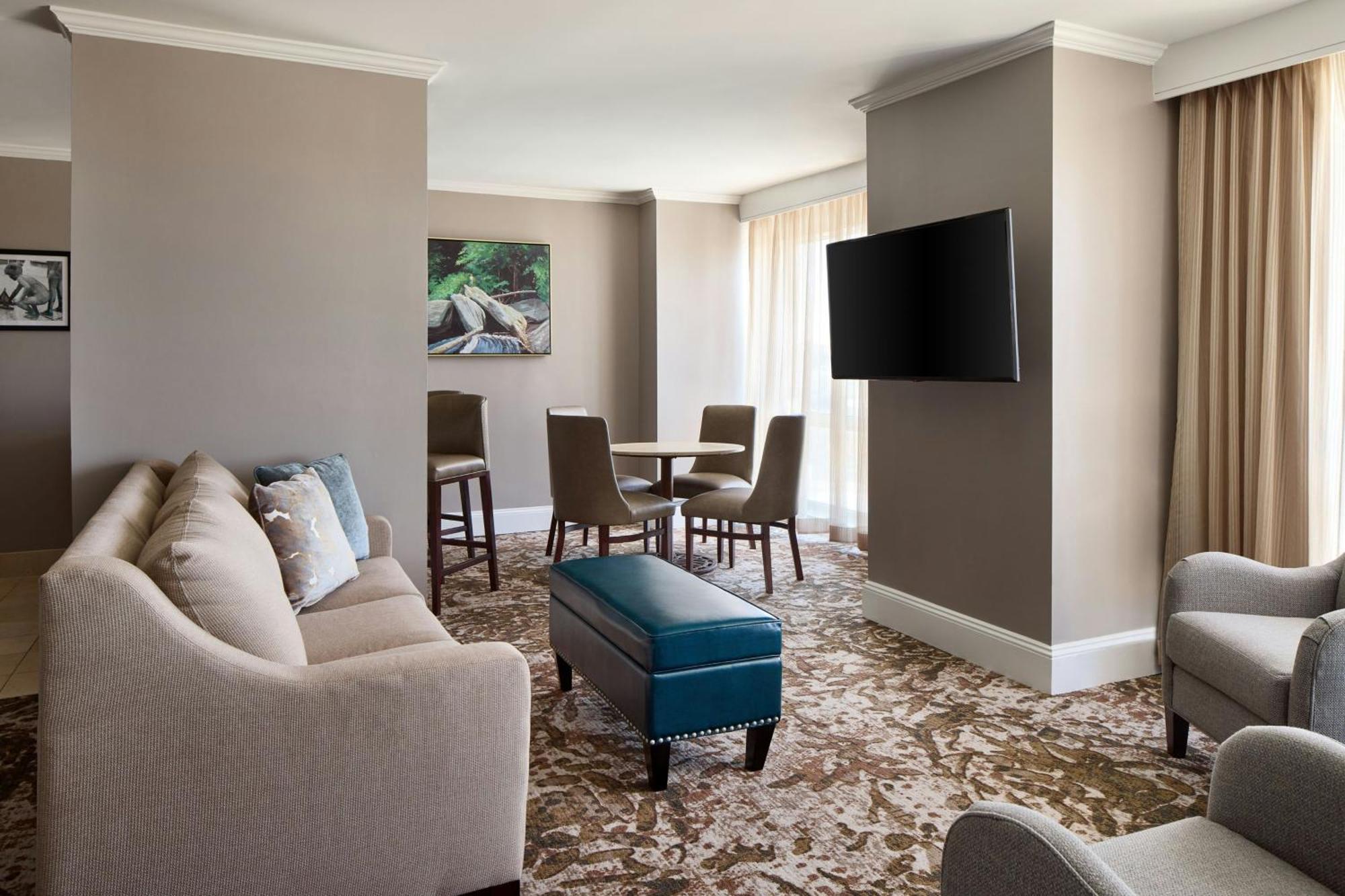 Residence Inn Charlotte Uptown Екстериор снимка